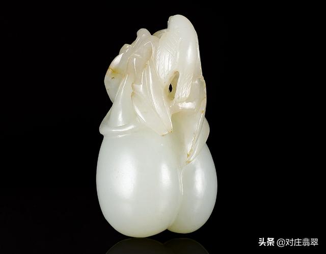 瓜果造型翡翠玉石雕件，寓意“多子多福”，象征爱情得到祝福  第1张