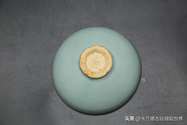 金元时期钧窑瓷器真品与赝品眼学微观痕迹鉴定实例卡兰德古玩珠宝  第9张
