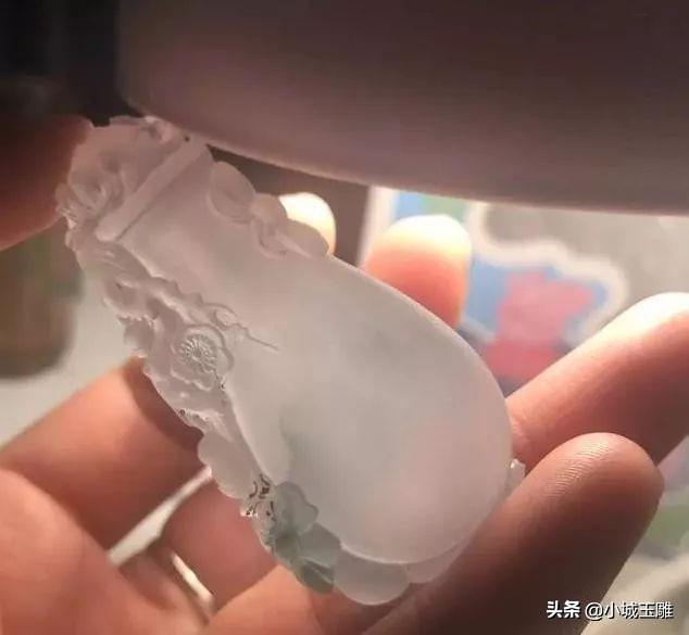 冰种翡翠花瓶，从原料到成品的过程  第9张