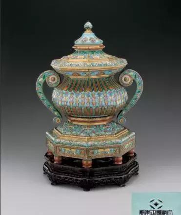 雍正时期的粉彩瓷器有哪些特点？  第2张