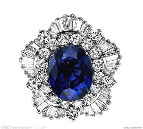 蓝宝石的寓意和象征意义是什么？（蓝宝石的寓意和象征意义）  第2张
