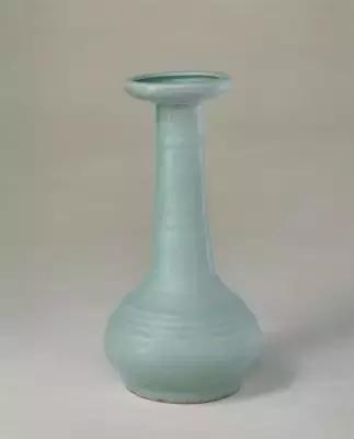 龙泉窑的各时期特点（宋·龙泉窑青釉弦纹瓶、多管瓶、盘口壶的特征）  第2张