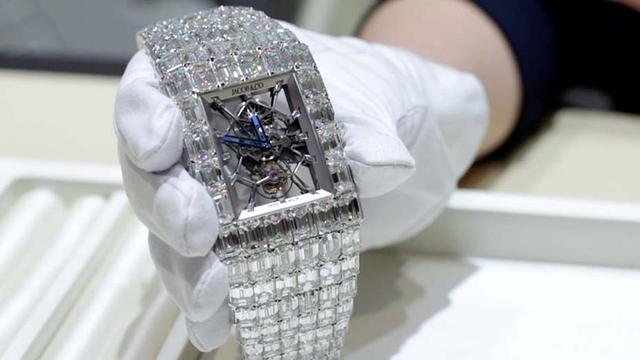 最贵钻戒「世界上最贵的钻石戒指多少钱」  第20张