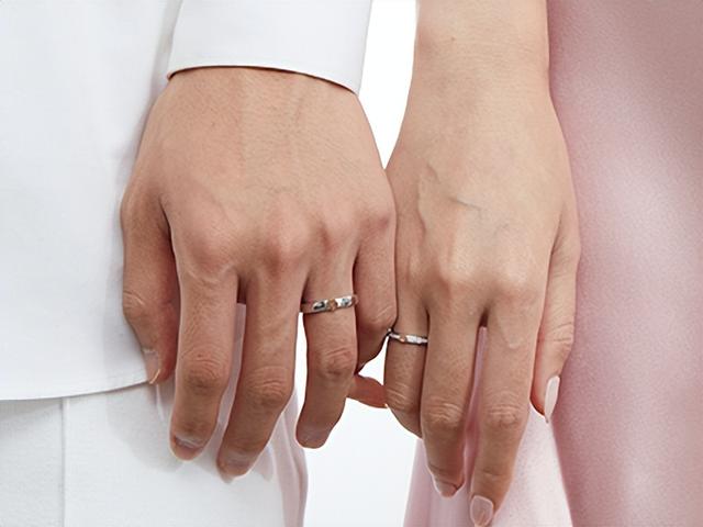 现在结婚用什么戒指比较好(结婚一般都买什么戒指)  第3张