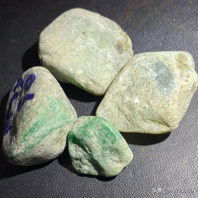 翡翠原石的几种类型  第12张