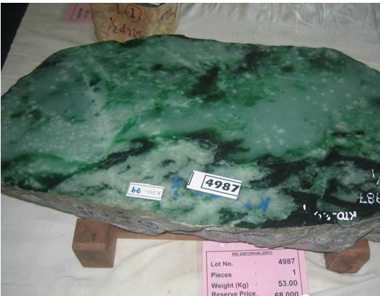 缅甸翡翠原石特点：木那红皮翡翠原石的特点：木那翡翠原石的特点  第12张